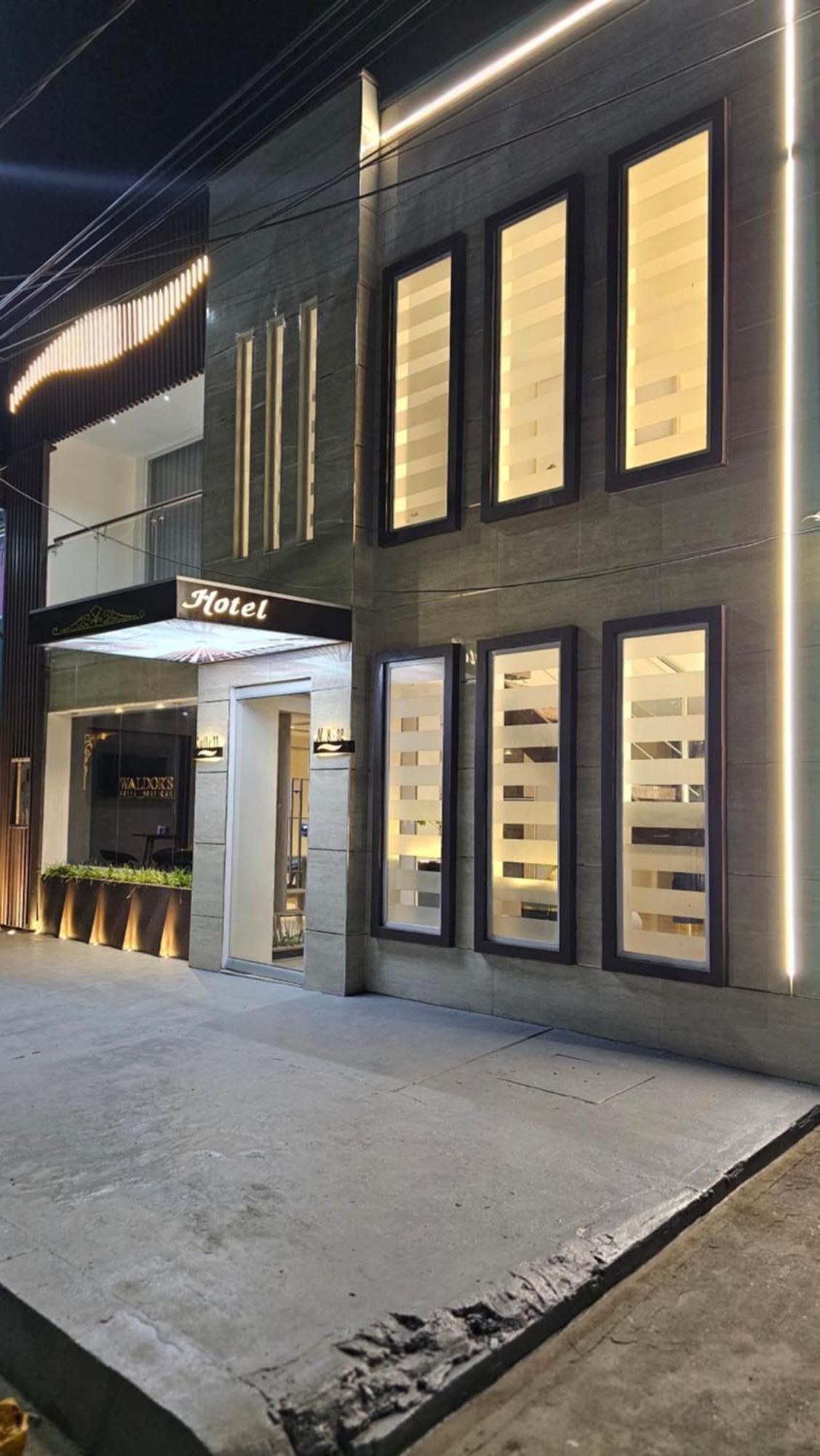 Waldor'S Hotel Boutique Leticia Bagian luar foto